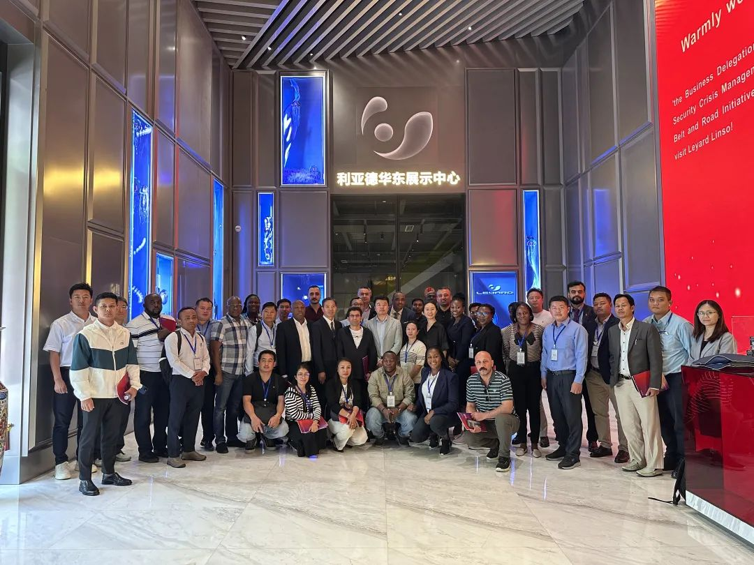 “一带一路”八国航空安保与危机管理商务考察团到访OD电竞·蓝硕，共探国际合作新机遇